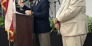 Veteranos de todas las guerras reciben tributo a su heroísmo