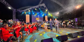 “Noche de Luz y Cultura” el viernes en la Plaza Pública de Río Grande con orquestas de música tropical, arte y artesanías