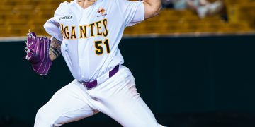 Indios amarran bates de los Gigantes 