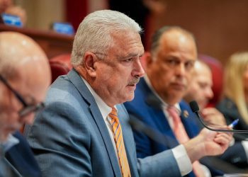 Asamblea Legislativa reúne a todos los partidos políticos para evaluar las enmiendas propuestas al Código Electoral presentadas por el Presidente del Senado