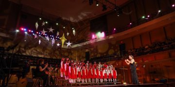 El Coro de Niños de San Juan celebra la Navidad con un emotivo concierto a casa llena