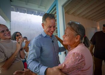 Municipio de San Juan entrega tres hogares rehabilitados a familias sanjuaneras