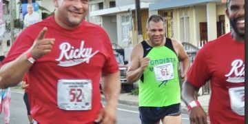Carrera 10K Fin de Año de Isabela viene con más de 2,000 participantes y fiestón en la plaza pública
