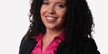 Reconocida bióloga marina asume la vicepresidencia de la Sociedad Ambiente Marino