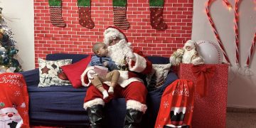 Santa Claus llega a Ceiba para recibir las cartas de los niños ceibeños