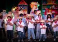 Estudiantes de Nuestra Escuela brillan en el escenario de la Teatrada Navideña en la obra “La Juguetería Borinquen”
