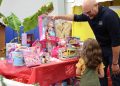 The Salvation Army Celebró Un Toy Shop Lleno de Amor
