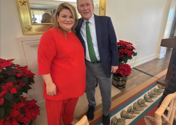 Gobernadora aúna esfuerzos con el Instituto George W. Bush, el expresidente y gobernadores para aumentar el alfabetismo en niños