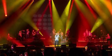 Gilberto Santa Rosa culmina serie de conciertos navideños en España