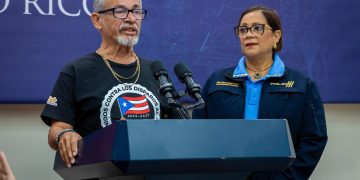 Gobierno de Puerto Rico intensifica campaña contra las balas al aire en Navidad