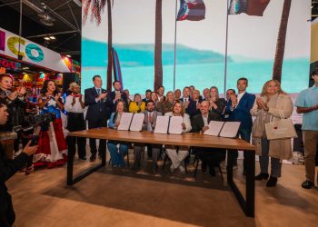 Puerto Rico y las Islas Canarias formalizan alianza cultural y turística en el marco de FITUR 2026