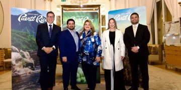 Gobernadora  anuncia extensión del contrato de Discover Puerto Rico en el marco de FITUR 2026