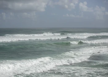 Persiste el alto riesgo de corrientes marinas en las playas del norte