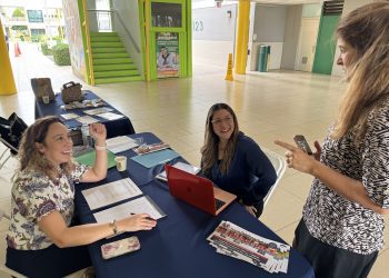 Escuela pública fundada por puertorriqueñas invita a educadores de la Isla a ampliar oportunidades profesionales en Florida