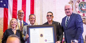 San Juan reconoce a Daddy Yankee por su legado histórico y lo declara Hijo Distinguido de la Ciudad Capital