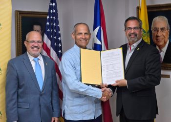 El 2026 inicia brillante para Vega Baja, formalizan alianza con la Interamericana.