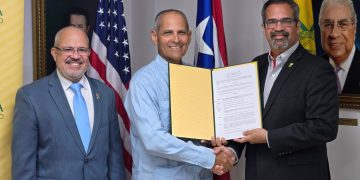 El 2026 inicia brillante para Vega Baja, formalizan alianza con la Interamericana.