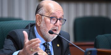 Inicia en la Cámara la evaluación del Código Municipal sobre salarios de alcaldes