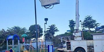 Moca mejora la seguridad en las instalaciones municipales con luminarias