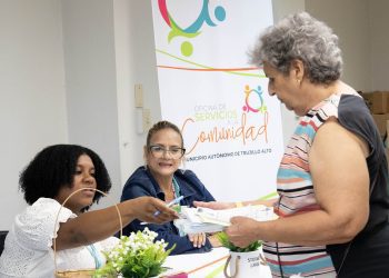 Disponible ayuda para el pago de agua y luz para personas de la tercera edad