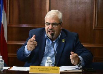 Energía, seguridad e infraestructura vial priorizan la agenda del Representante Reinaldo Figueroa en 2026