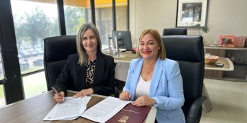 Alcaldesa de Morovis abre las puertas del municipio a universitarios gracias a acuerdo educativo