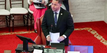 Senado impulsa derechos de la mujer en estado de gestación