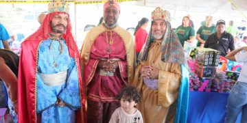 Aguas Buenas descentraliza celebración de Reyes y entrega regalos en sus 10 barrios