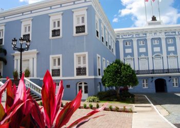 Tribunal prohíbe que Fortaleza exija credencial de Estado a periodistas