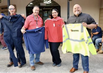 Fortalecen seguridad de empleados municipales de Guayama