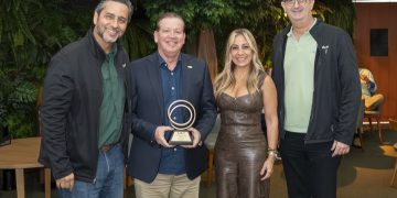 Kia reconoce a sus Champion Dealers   