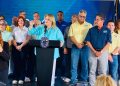 Se compromete Gobernadora y Presidente de la AAA en devolver el servicio de agua a comunidad de Arecibo tras 15 meses sin suministro