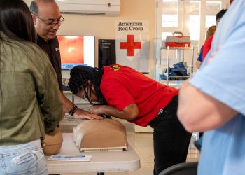 Cruz Roja Americana destaca la importancia de la RCP para aumentar la supervivencia ante paros cardiacos