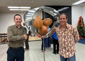 Artistas Omar Ortiz y Fabián Detrés ofrecerán recorrido guiado por la exposición El Nido