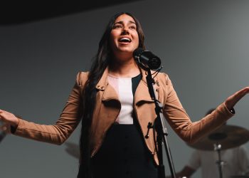 Adalis Castro comparte su testimonio a través de su primer sencillo “Tu obra en mí”