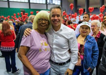 Municipio de San Juan celebra actividad especial de confraternización para adultos mayores en el coliseíto Pedrín Zorrilla