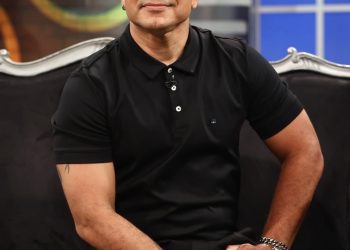 El amor florece en Cayey este sábado, Día de San Valentín, con Michael Stuart.