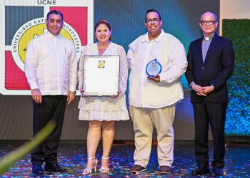 Estudiantes de Atlantic University lideran la transformación digital de universidad en República Dominicana