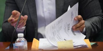 Cámara evalúa alternativas para incentivar residencias médicas en el oeste