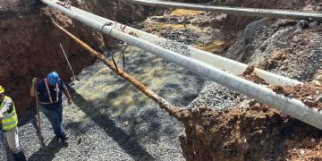 Avanza reconstrucción de puente PR-978 en comunidad ceibeña