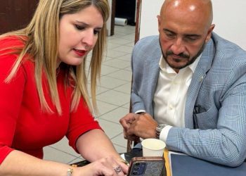 Estrecha la colaboración entre Hau y comisionado González para la seguridad en Cidra y Cayey