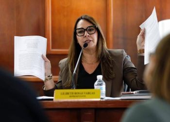 Solicitan al DTOP atender carreteras del oeste