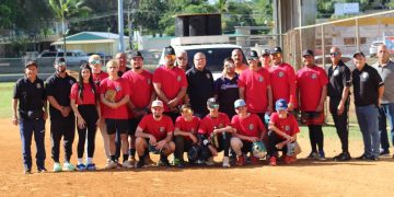 Arecibo honra a José Edgardo Alberro Zeno en la segunda clínica Formando Peloteros del Futuro