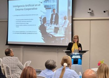 COSSEC advierte sobre uso de inteligencia artificial en cooperativas y destaca necesidad de supervisión humana