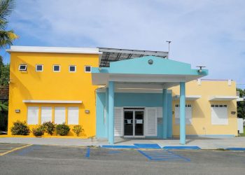 Celebran 53 años de apoyo y cuidado a los adultos mayores en el centro de Ceiba