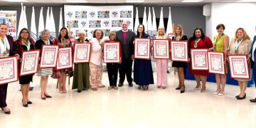 La Iglesia Episcopal y CROEM ALUMNI reconocen a quince (15) mujeres destacadas en PR