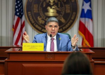 Contralora solicita un aumento de 20 millones de dólares en su presupuesto