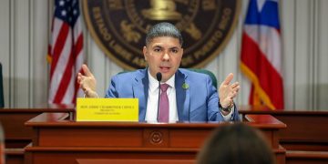 Contralora solicita un aumento de 20 millones de dólares en su presupuesto