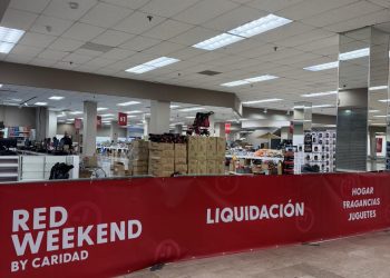  Farmacia Caridad celebra su “Red Weekend” en Plaza Las Américas con descuentos de hasta 75%