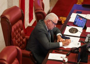 Senado aprueba medidas del presidente Rivera Schatz para reforzar la supervisión financiera y ampliar servicios